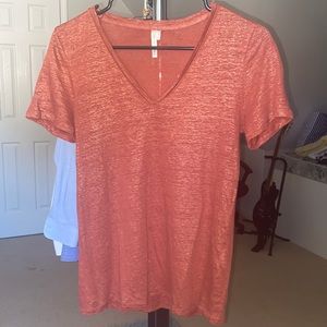 Banana Republic shiny red v-neck tee